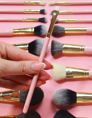 P.Louise #125 Hoekige Liner Kwast