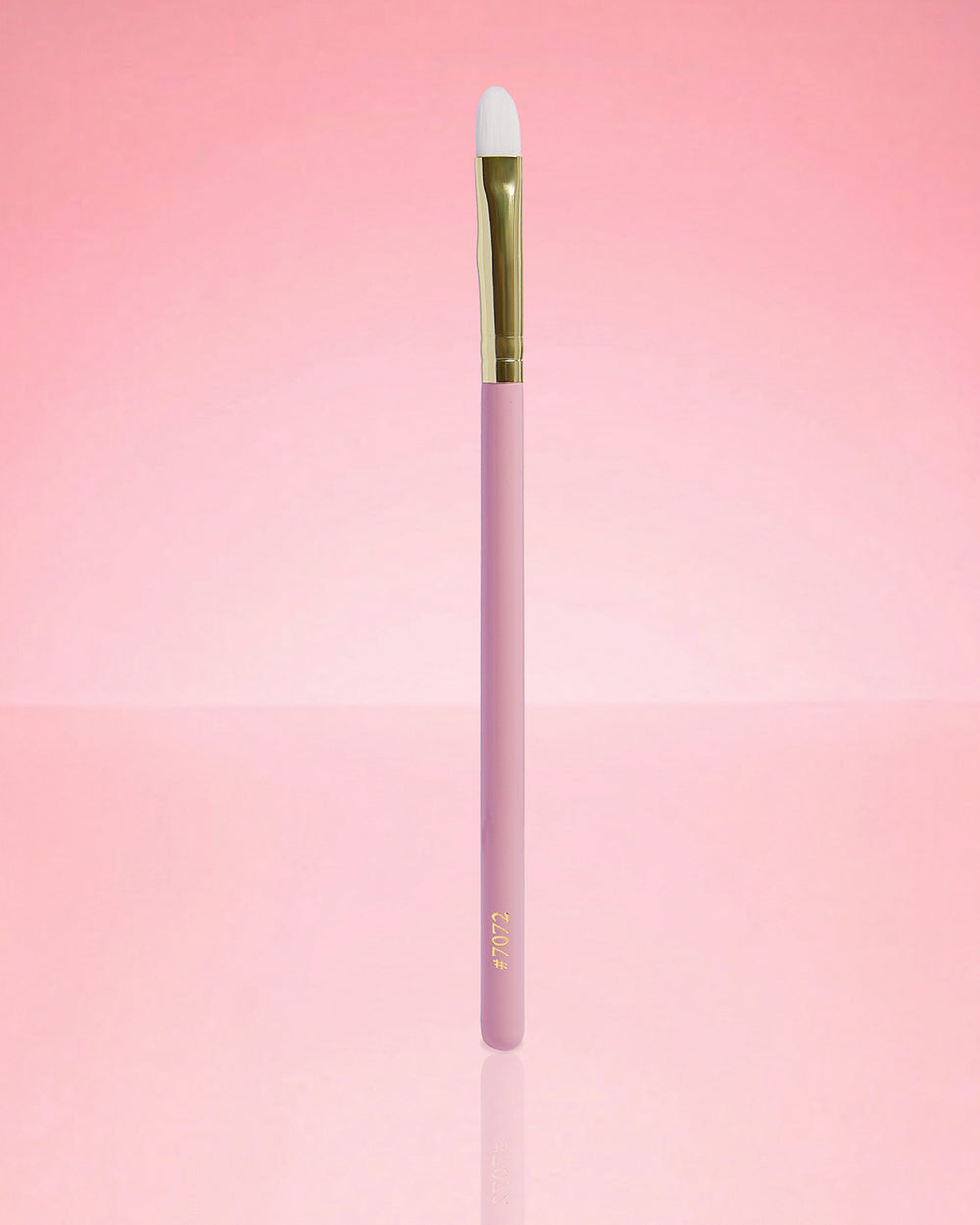 #7072 Flat Brush