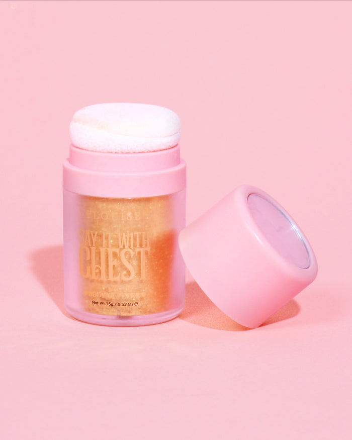 Zeg het met losse bodyglitter op de borst